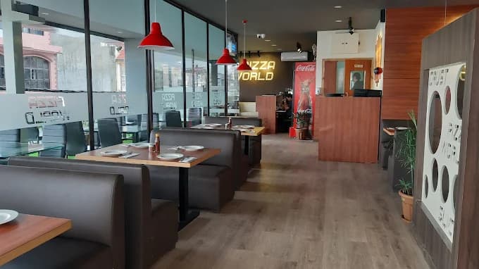 Pizza World restaurant
